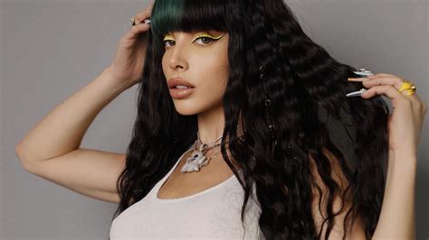chesca viral|Watch Chesca's New 'Soltera' Video .